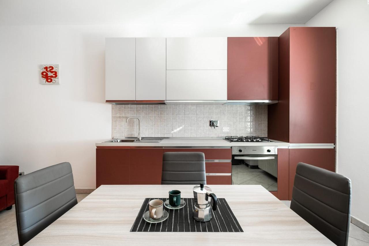 Giorgi Homes - Easy Apartment By Wonderful Italy Bologna Luaran gambar
