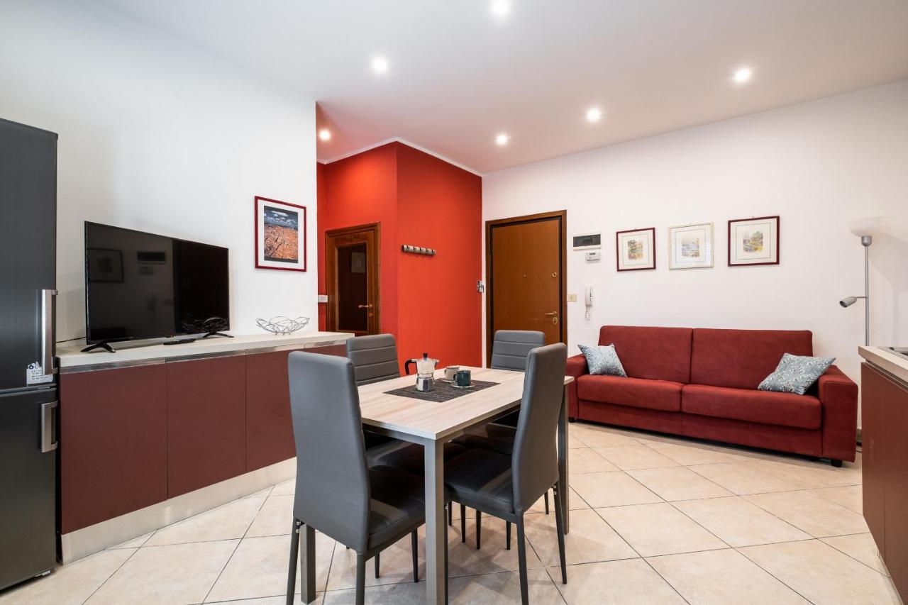 Giorgi Homes - Easy Apartment By Wonderful Italy Bologna Luaran gambar